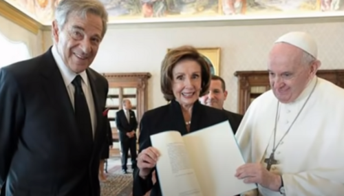 Nancy Pelosi and Pope Francis during her visit to Rome