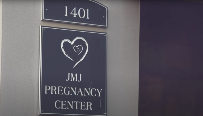 NextImg:Beheaded Chicken & Mutilated Lamb Left Outside Orlando Pro-Life Center