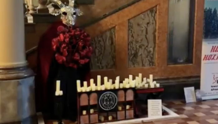 Governor Calls Satanic Temple in Iowa Statehouse 'Free Speech'