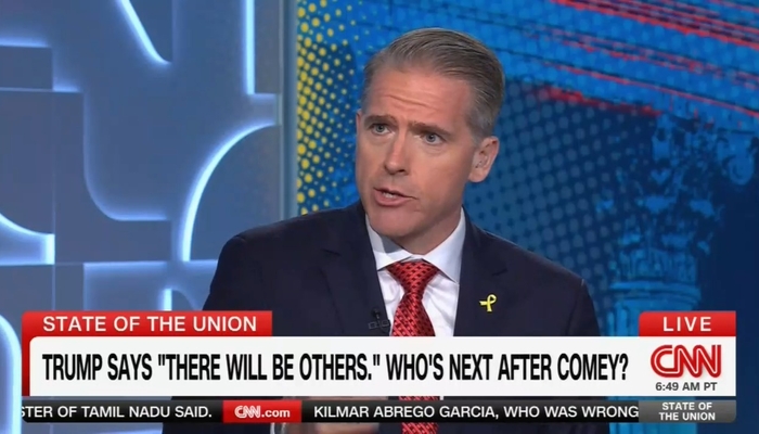 NextImg:Scott Jennings SCHOOLS Panel Libs on Comey Indictment