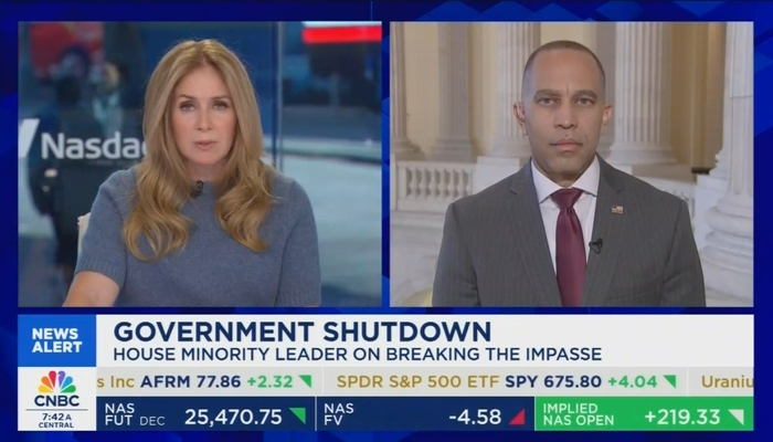 CNBC’s Becky Quick Wrecks Hakeem Jeffries on Shutdown Hypocrisy CNBC’s Becky Quick Wrecks Hakeem Jeffries on Shutdown Hypocrisy