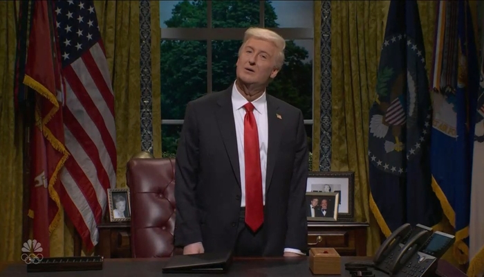 SNL's Trump Confesses To Being 'A Sociopath' After Oval Office Fainting