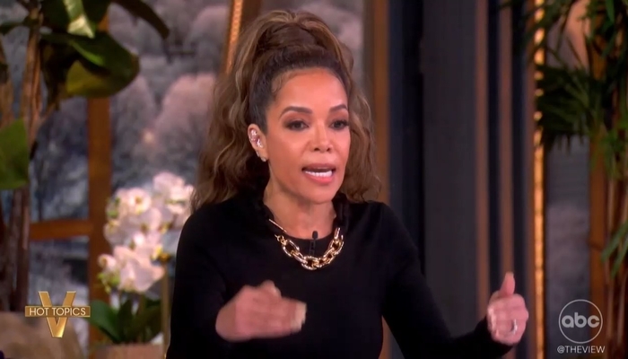 Sunny Hostin Defends Dictator Maduro Should Have Remained in Power