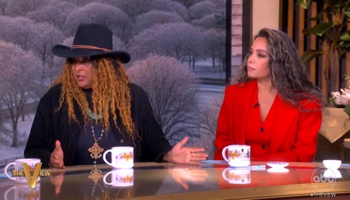 Pam Grier Goes Unchallenged by The View, Lies About Seeing Lynching in Ohio
