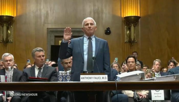 Journalists Want to Bury Their Fawning Friendship with Fauci